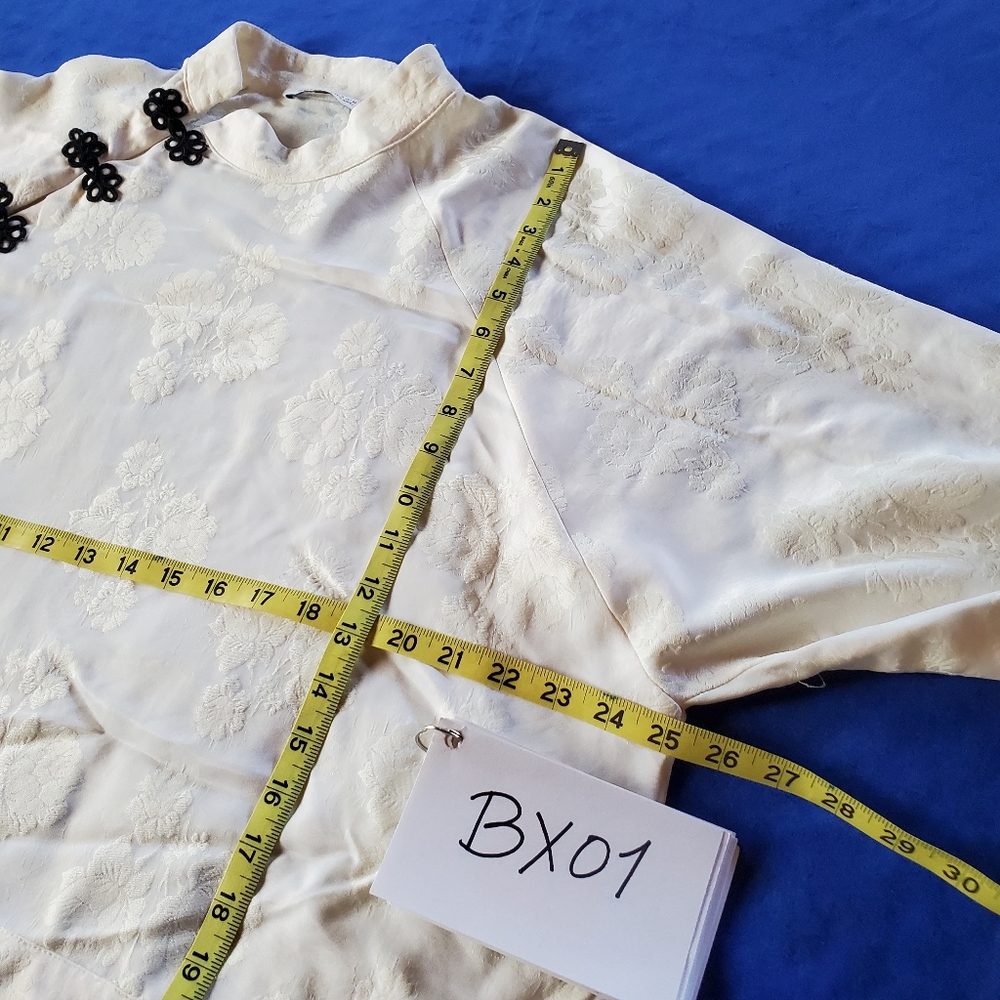 Zara Cream Jacquard Toggle Pullover Tunic Size XL.       (SML001) - Picture 10 of 12